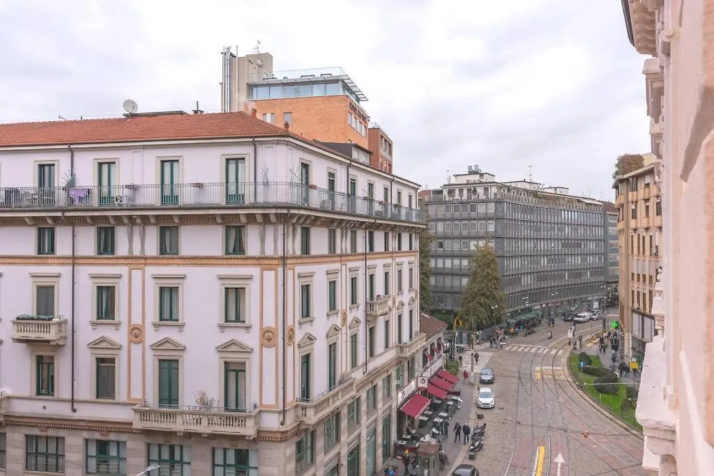 Sant'Ambrogio Apartment Milan