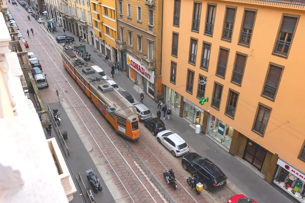 Sant'Ambrogio Apartment Milan