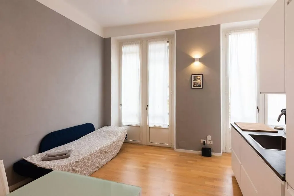 Sant'Ambrogio Apartment Milan